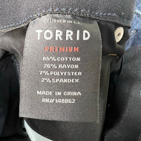 TORRID Bombshell Skinny Jeans Premium Stretch Distressed Dark Wash Womens Sz 14R - Picture 9 of 10